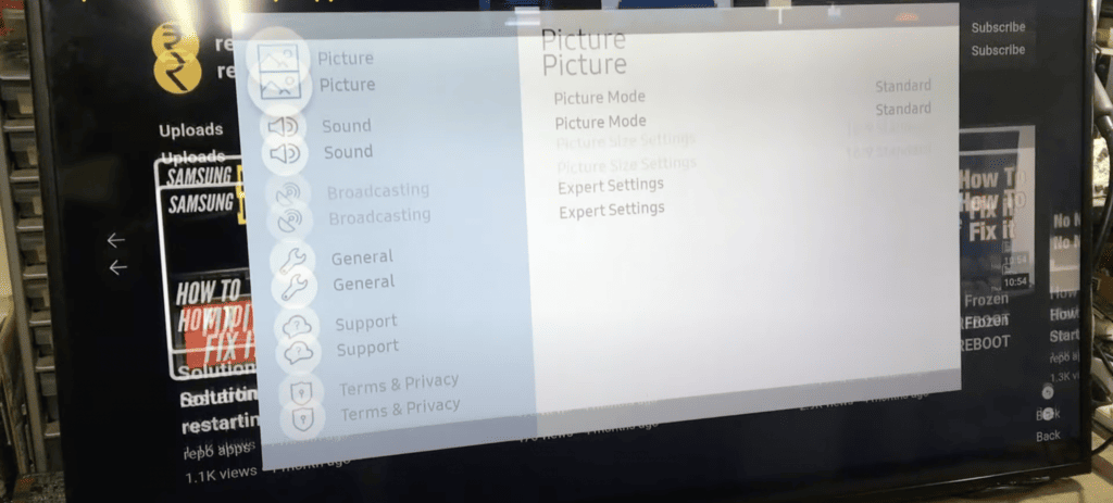 Samsung TV glitching while displayed in a room